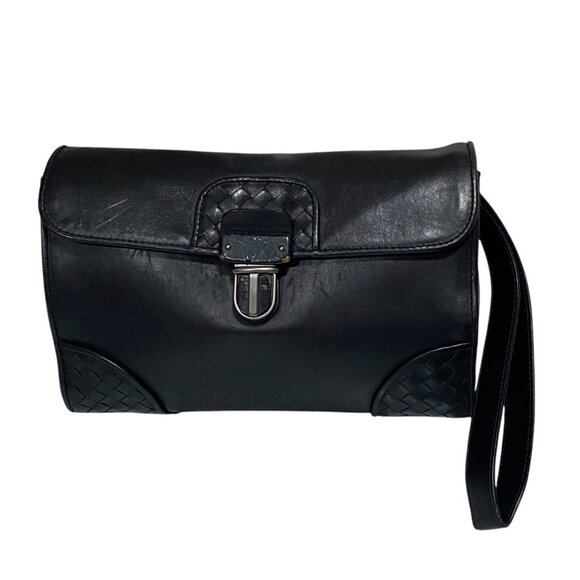 Bottega Veneta Intrecciato Leather Pouchette Clutch in Black - Picture 2 of 10